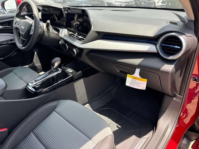 2026 Chevrolet Trax LT - Photo 15