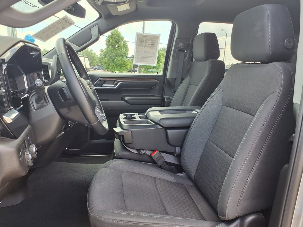 2025 Chevrolet Silverado 1500 LT LT1
