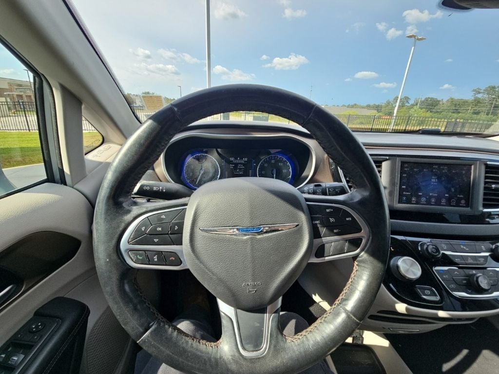 2019 Chrysler Pacifica Touring L