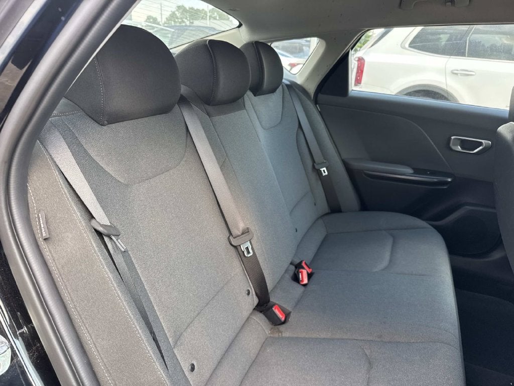 2025 Kia K4 LX