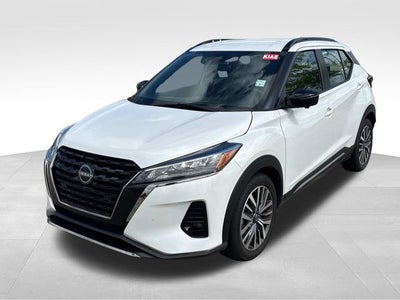 2023 Nissan Kicks SR