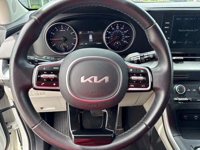2024 Kia Carnival LX