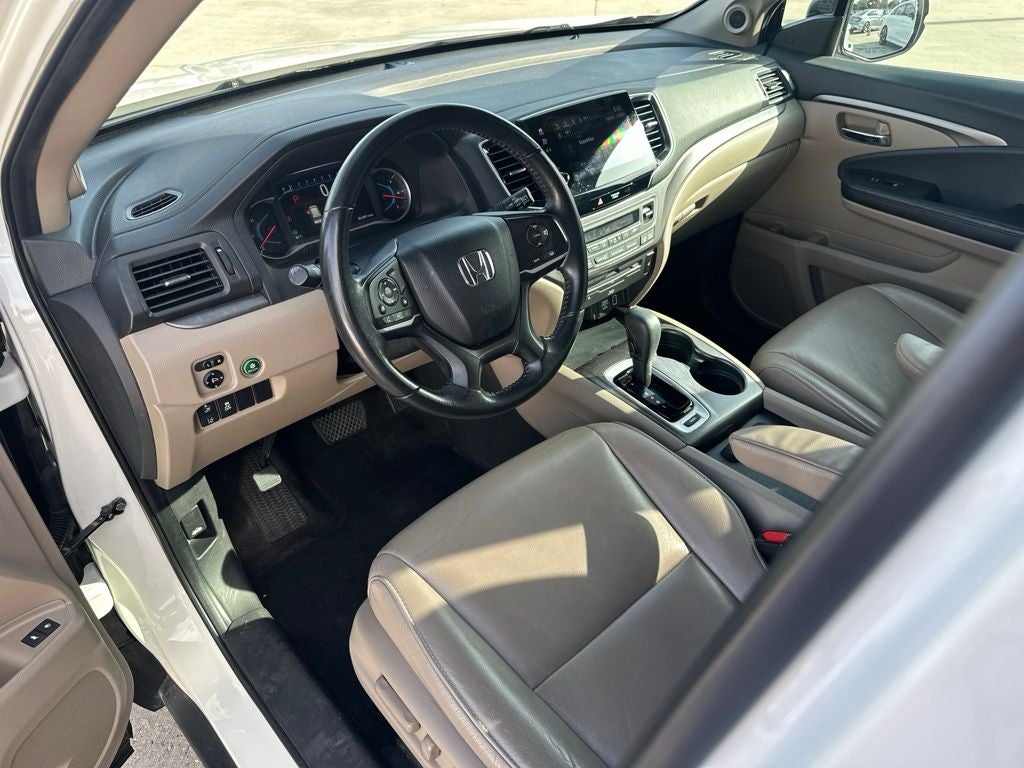 2019 Honda Pilot EX-L w/Navigation and Rear Entertainment System