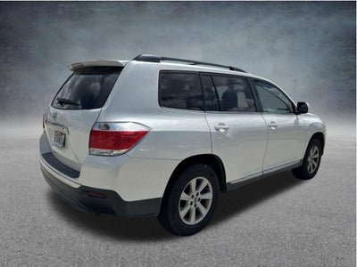2013 Toyota Highlander SE