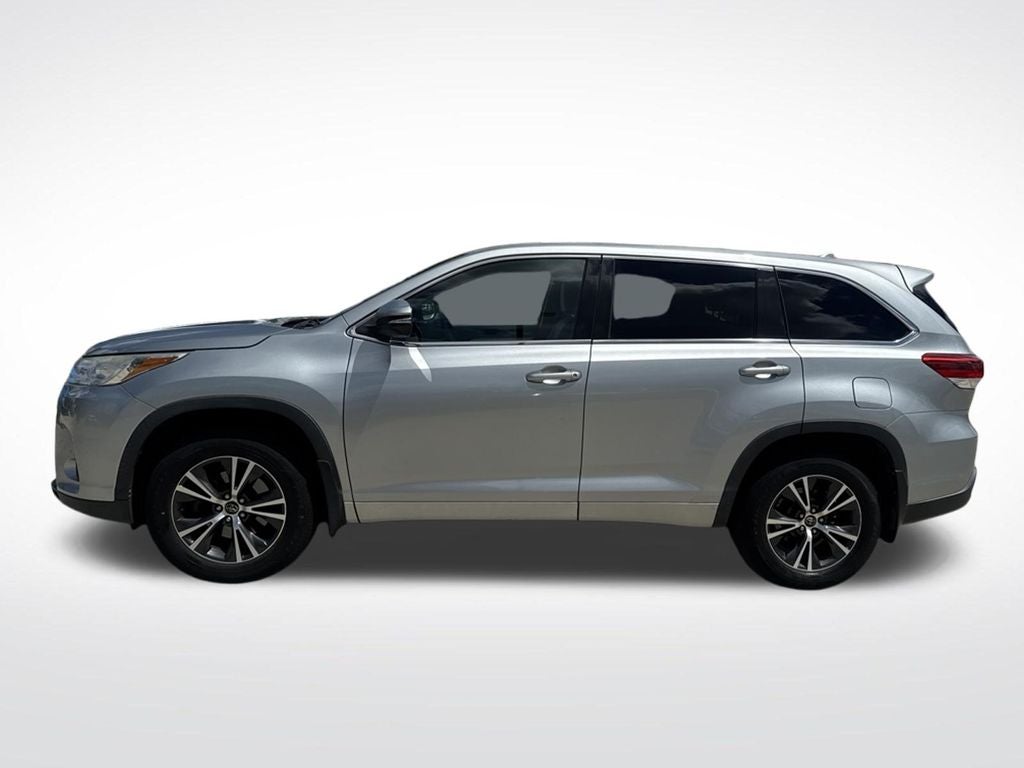 2017 Toyota Highlander LE