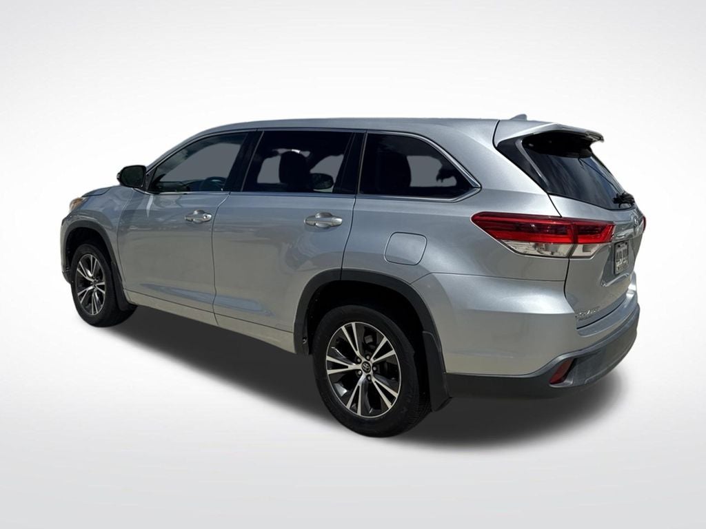 2017 Toyota Highlander LE