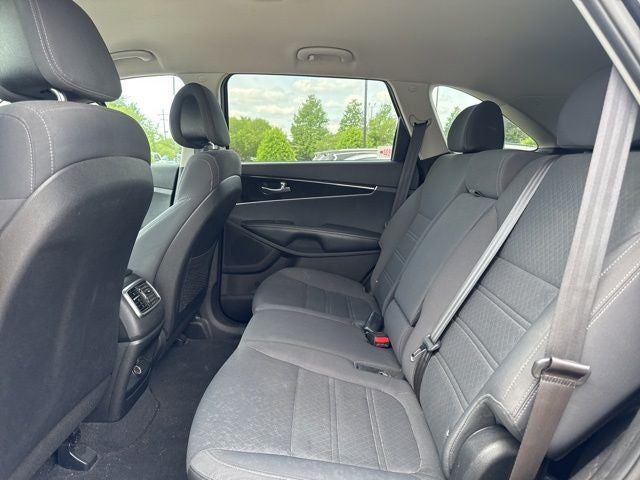 2016 Kia Sorento L
