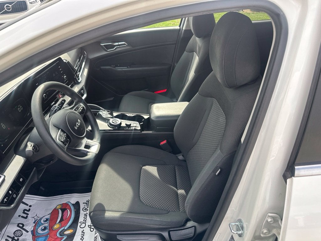 2023 Kia Sportage Hybrid LX