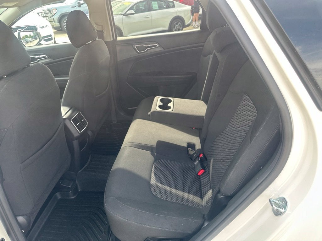 2023 Kia Sportage Hybrid LX