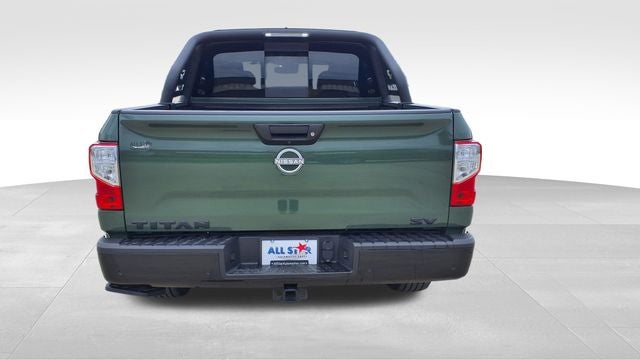 2024 Nissan Titan SV