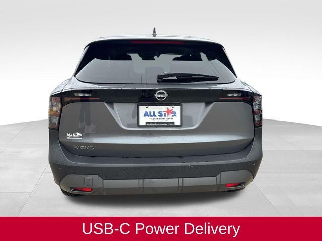 2025 Nissan Kicks SV
