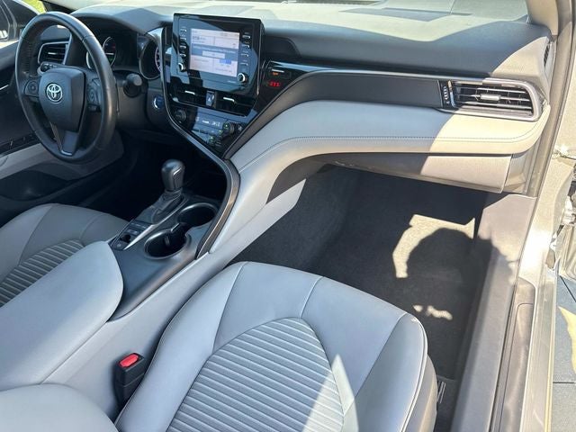 2021 Toyota Camry Hybrid SE