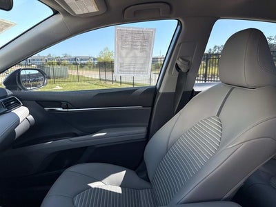 2021 Toyota Camry Hybrid SE