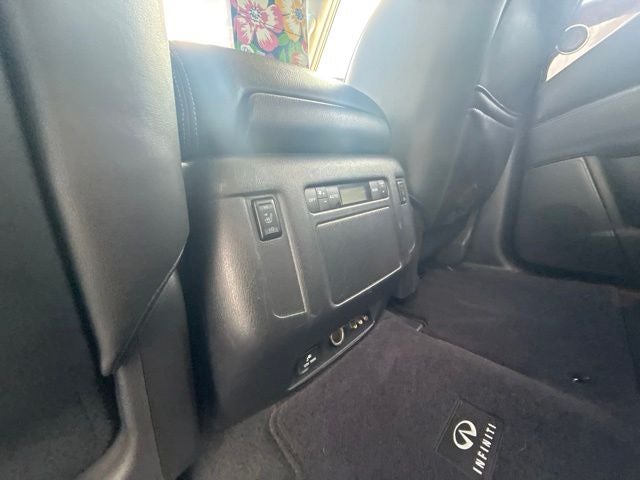 2015 INFINITI QX80 Base