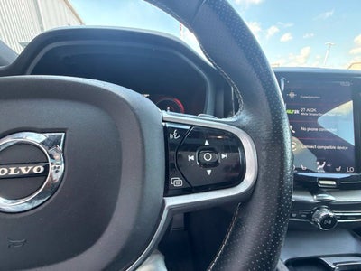 2019 Volvo XC60 Hybrid T8 R-Design