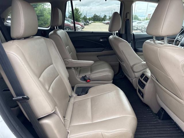 2022 Honda Pilot Touring 7-Passenger