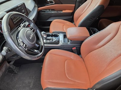 2022 Kia Carnival SX
