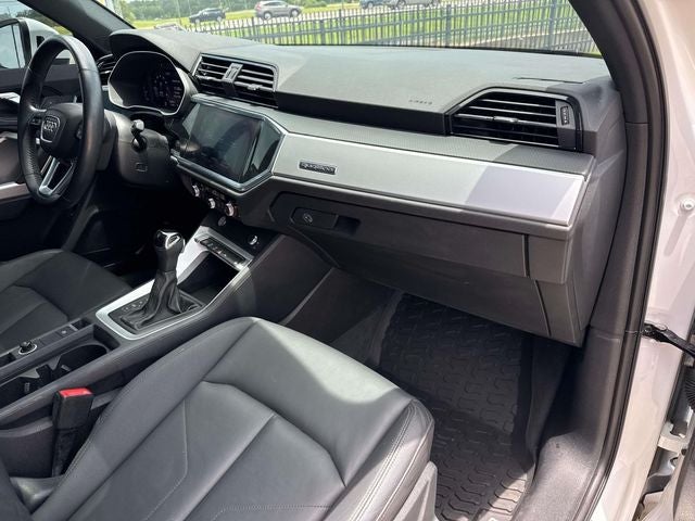 2020 Audi Q3 S line Premium