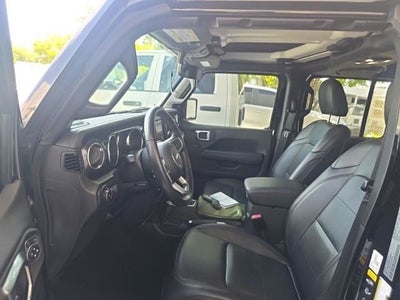 2022 Jeep Wrangler Unlimited Sahara Altitude