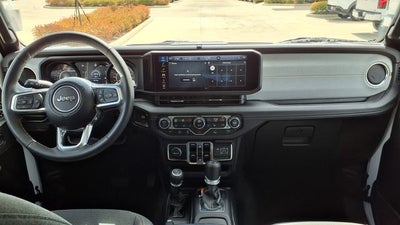 2025 Jeep Wrangler 4-Door Sahara 4x4