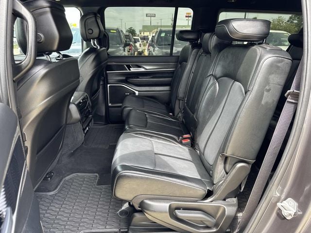 2024 Jeep Wagoneer L Series II 4x2