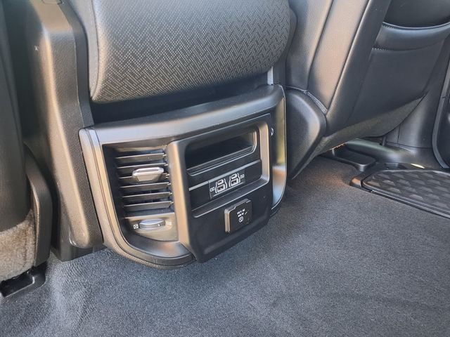 2021 RAM 1500 Laramie Crew Cab 4x4 5'7' Box