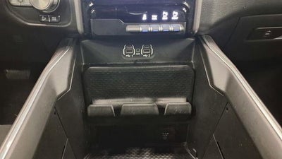 2020 RAM 1500 Laramie Crew Cab 4x4 5'7' Box