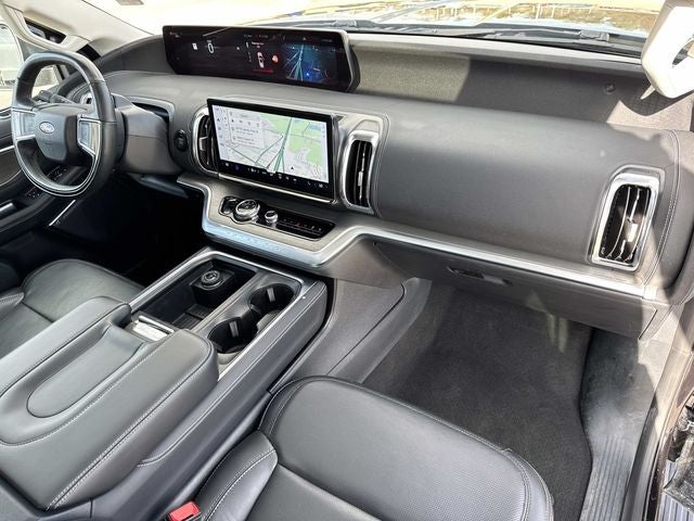 2025 Ford Expedition Platinum MAX