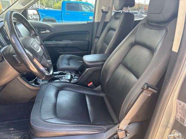 2022 GMC Canyon 4WD Crew Cab Short Box AT4 - Leather