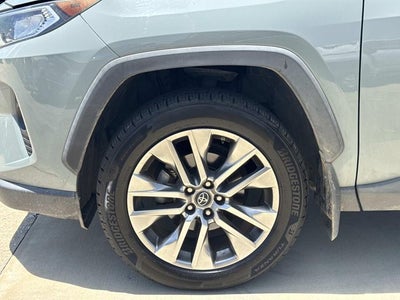 2019 Toyota RAV4 XLE Premium