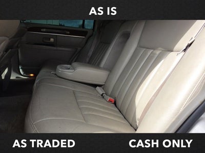 2005 Lincoln Town Car Signature