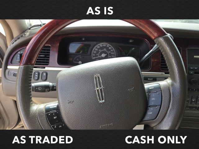 2005 Lincoln Town Car Signature