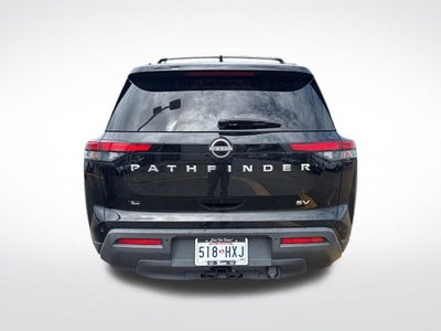 2022 Nissan Pathfinder SV