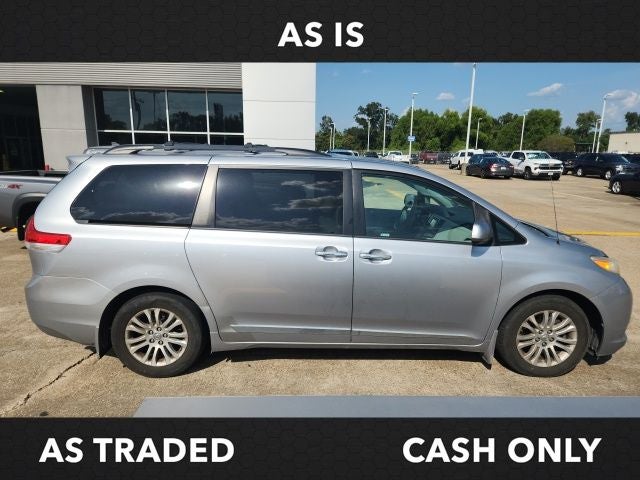 2013 Toyota Sienna XLE 8 Passenger