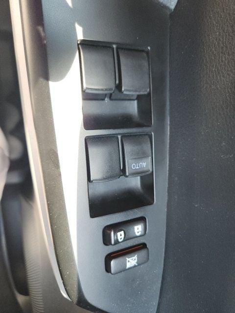 2015 Toyota Tundra SR5