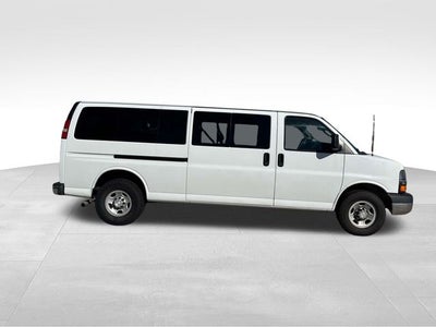 2016 Chevrolet Express 3500 LT Passenger