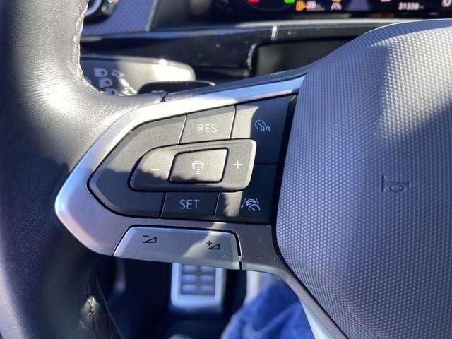 2024 Volkswagen Atlas Cross Sport 2.0T SEL R-Line