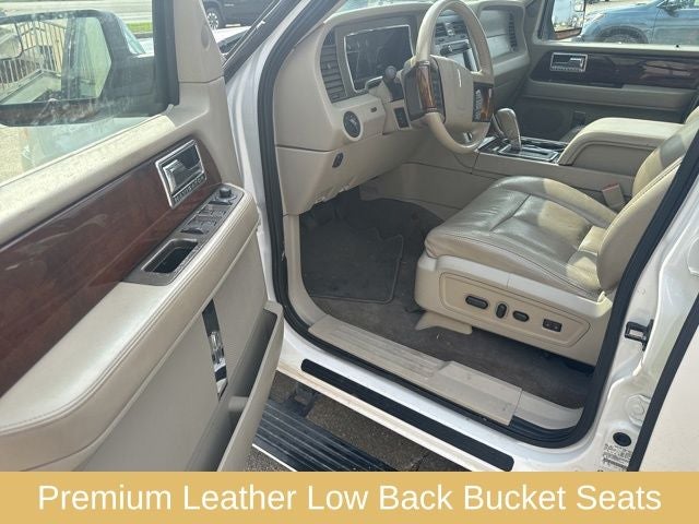 2012 Lincoln Navigator Base
