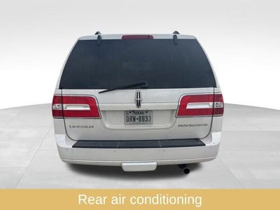 2012 Lincoln Navigator Base