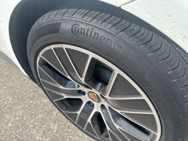 2023 Porsche Taycan Base