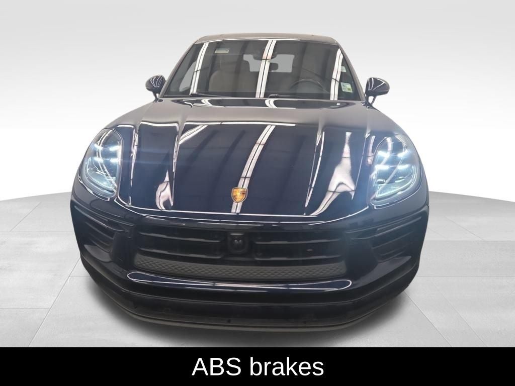 2023 Porsche Macan Base