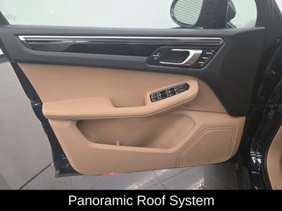 2023 Porsche Macan Base