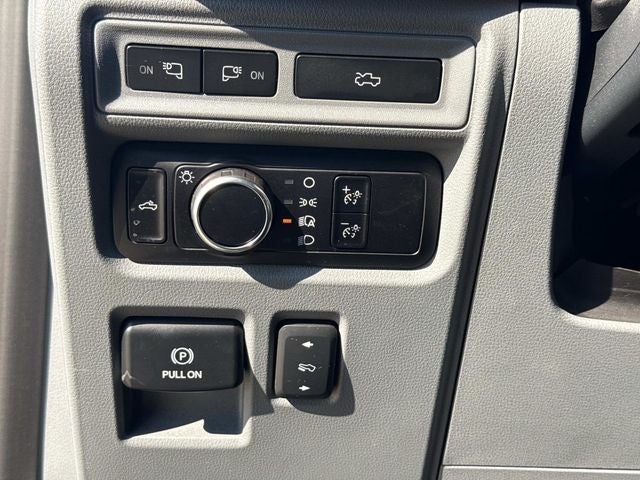 2023 Ford F-150 Lightning XLT