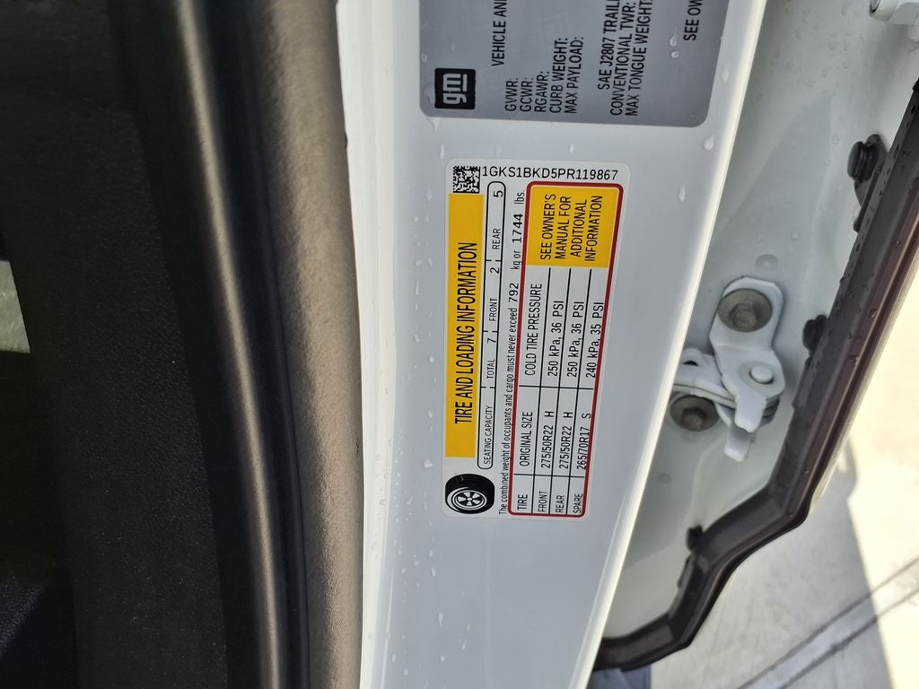 2023 GMC Yukon SLT