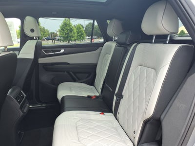 2024 Volkswagen Atlas Cross Sport 2.0T SEL Premium R-Line