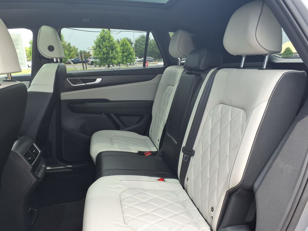 2024 Volkswagen Atlas Cross Sport 2.0T SEL Premium R-Line