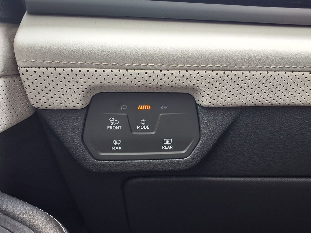 2024 Volkswagen Atlas Cross Sport 2.0T SEL Premium R-Line