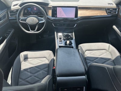 2025 Volkswagen Atlas 2.0T SE w/Technology