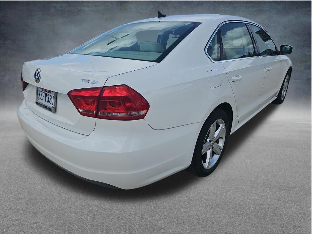 2014 Volkswagen Passat 1.8T SE