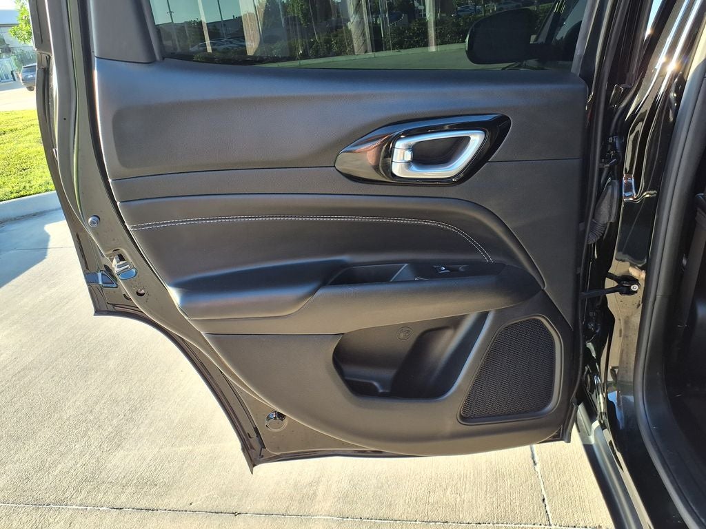 2023 Jeep Compass Altitude